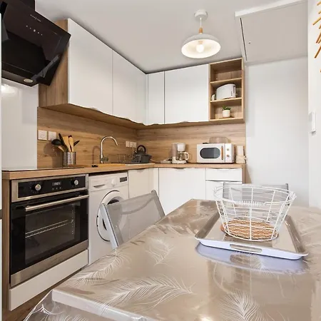 Apartment Le Corinthe - Appt Classe 3 Etoiles Et Climatise *